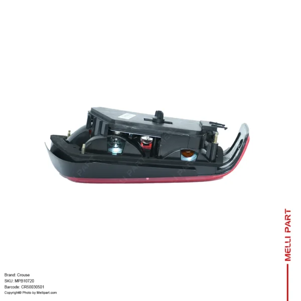 نمای زاویه‌دار از پشت چراغ عقب سمت سرنشین پژو پارس کروز CR50030501